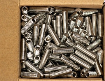 M10x50 НЕРЖАВЕЮЩИЙ КОРИЧНЕВЫЙ НАЖИМНЫЙ ВИНТ A2 913 (1)