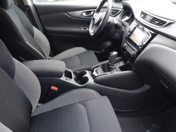 Nissan Qashqai II Crossover 1.2 DIG-T 115KM 2017 Nissan Qashqai 1.2 DIG-T, Automat, Navi, Klima, zdjęcie 8
