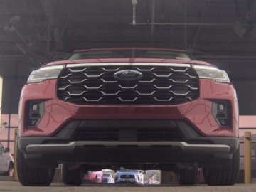 Ford Explorer VI 2025 Ford Explorer Platinum 2025 2.3 Benzyna 300KM, zdjęcie 8