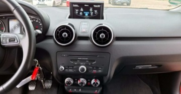 Audi A1 I Hatchback 3d 1.6 TDI 90KM 2013 Audi A1 Sportback 1,6 TDI 90KM Klima Serwis 1.6 Diesel 90KM, zdjęcie 31