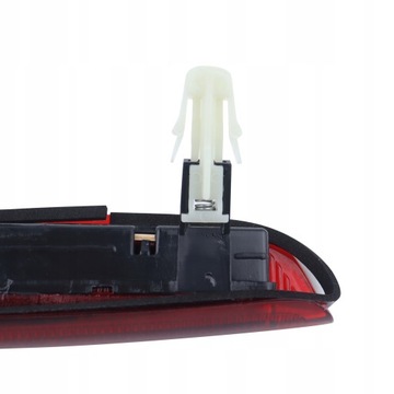 AUDI A3 8P 2003-2012 TŘETÍ SVĚTLO STOPU ZADNÍ STOP LED 8P4 945 097