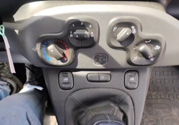 Fiat Panda III 2017 Fiat Panda 2017r, 1.2 Benzyna. Uszkodzony lewy bok. 1.2 Benzyna 80KM, zdjęcie 9