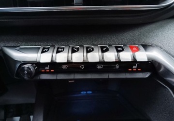 Peugeot 3008 II Crossover Facelifting  1.2 PureTech 130KM 2021 Peugeot 3008 1.2 130KM Allure Salon PL Vat Marza 1 wlasciciel Serwisowany, zdjęcie 29