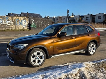 BMW X1 E84 Crossover sDrive18i 150KM 2010 BMW X1 I (E84) 2,0 150 KM sDrive18i Serwis CarPlay Android Auto Navi Kamera, zdjęcie 1