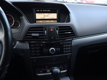 Mercedes Klasa E W212 Coupe 250 CGI BlueEFFICIENCY 204KM 2010 Mercedes E E 250, Automat, Skóra, Xenon, Klima, zdjęcie 11