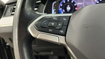 Volkswagen Passat B8 Variant Facelifting 2.0 TSI 190KM 2022 Volkswagen Passat 2.0 TSI Elegance DSG Kombi, zdjęcie 22