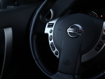 Nissan Qashqai I Crossover 1.6 dCi DPF 130KM 2011 Nissan Qashqai+2 1.6 dCi, 7 miejsc, Navi, Klima, zdjęcie 19