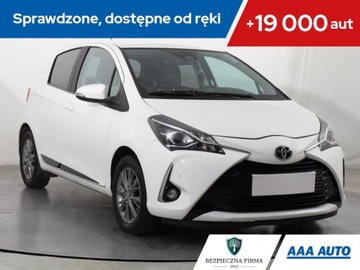 Toyota Yaris III Hatchback 5d Facelifting 2017 1.5 Dual VVT-iE 111KM 2017 Toyota Yaris 1.5 Dual VVT-i, Salon Polska