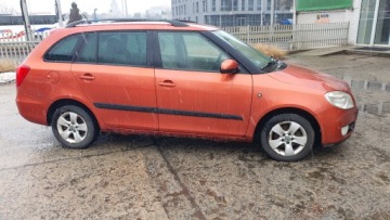 Skoda Fabia II Kombi 1.6 i 16V 105KM 2009 SKODA FABIA II AUTOMAT Combi (545) 1.6 105 KM, zdjęcie 13