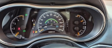 Jeep Grand Cherokee IV Terenowy Facelifting 3.0 V6 CRD 250KM 2014 Jeep Grand Cherokee 3.0D 250Ps Ledy Xenony Panorama Radar Navi Skora 1Wl., zdjęcie 33