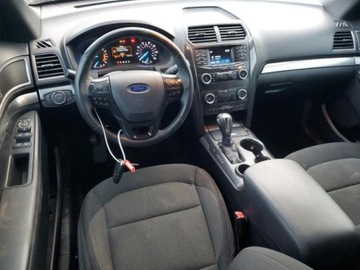 Ford Explorer VI SUV 2.3 EcoBoost  280KM 2019 Ford Explorer 2019r., XLT, od ubezpieczalni 2.3 Benzyna 280KM, zdjęcie 7