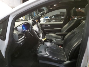 Chrysler Pacifica II 2020 Chrysler Pacifica 2020 CHRYSLER PACIFICA HYBRID LIMITED 3.6 Hybryda 260KM, zdjęcie 11