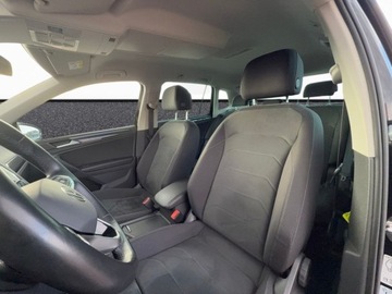 Volkswagen Tiguan II SUV Facelifting 2.0 TDI 200KM 2021 Volkswagen Tiguan 2.0 Diesel 200KM, zdjęcie 13