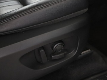 Land Rover Discovery Sport SUV 2.0 TD4 150KM 2017 Land Rover Discovery Sport 2.0d Automat HSE AWD, zdjęcie 35