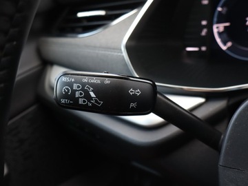 Skoda Octavia IV Scout 1.5 TSI ACT 150KM 2022 Skoda Octavia 1.5 TSI, Salon Polska, zdjęcie 15