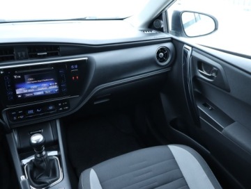 Toyota Auris II Touring Sports Facelifting 1.6 Valvematic 132KM 2016 Toyota Auris 1.6 Valvematic, Salon Polska, Klima, zdjęcie 7