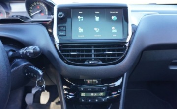 Peugeot 208 I Hatchback 5d Facelifting 1.2 PureTech 82KM 2017 Peugeot 208 Bezwypadkowy Serwisowany 1-Wlasciciel Navi Panorama Alu Grz.Fo, zdjęcie 20