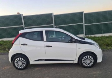 Toyota Aygo II Hatchback 3d Facelifting 1.0 VVT-i 72KM 2021 Toyota Aygo * Salon PL Klimatyzacja * Bardzo zadbana 1 wlasciciel, zdjęcie 2