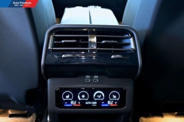 BMW Seria 5 G90-91 2025 BMW Seria 5 540d xDriveFV23Repair InclusivePakiet Sport M PROKamera Wnetrza, zdjęcie 17