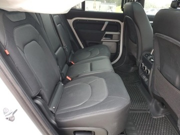 Land Rover Defender IV (L663) 2023 Land Rover Defender 130 X-Dynamic SE 2023 3.0l 3.0 Benzyna 395KM, zdjęcie 11