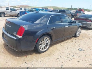 Chrysler 300C II 2015 Chrysler 300C Platinum 2015 5.7l 5.7 Benzyna 363KM, zdjęcie 5