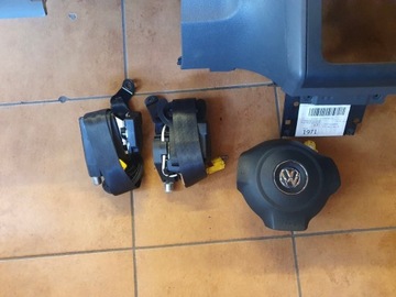 DESKA KONZOLA VW TOURAN POŠKOZENÁ ÚCHYTY BOČNÍ