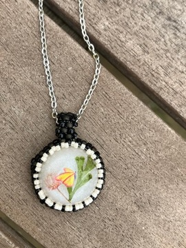 кулон с цветком и бабочкой, колье
