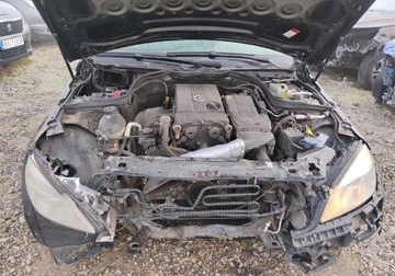Mercedes Klasa C W204 Limuzyna 1.8 180 K 156KM 2008 Mercedes-Benz Klasa C 11.2008. 1.8 Benzyna. Uszkodzony przod. Jezdzi. 1.8, zdjęcie 4