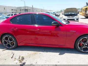 Alfa Romeo Giulia II Sedan Facelifting 2.0 Turbo 280KM 2023 Alfa Romeo Giulia Veloce 2023 2.0l 2.0 Benzyna 280KM, zdjęcie 6