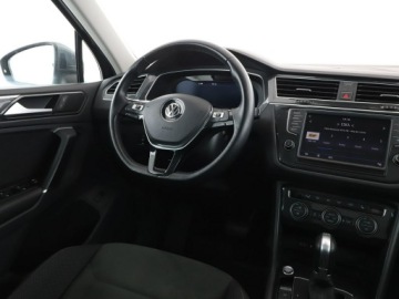 Volkswagen Tiguan II SUV 2.0 TDI 190KM 2016 Volkswagen Tiguan R-Line 4x4 DSG matrix LED, zdjęcie 15