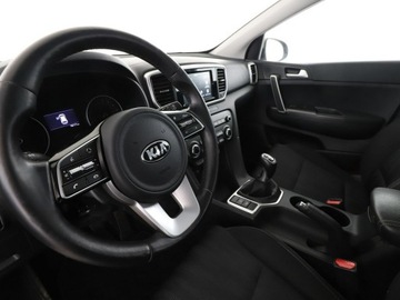 Kia Sportage IV SUV Facelifting 1.6 GDI 132KM 2018 Kia Sportage Historia serwisowa KIA Niski przebieg, zdjęcie 13