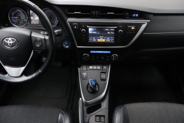 Toyota Auris II Hatchback 5d 1.8 HSD 136KM 2013 Toyota Auris Hybrid, Automat, Skóra, Navi, Klima, zdjęcie 11