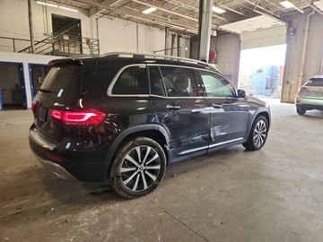 Mercedes GLB 2023 Mercedes-Benz GLB 250 4Matic 2023 2.0l 2.0 Benzyna 221KM, zdjęcie 3