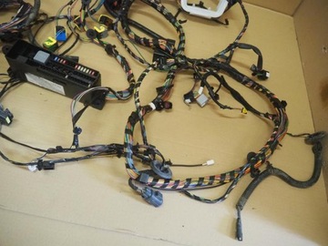 INSTALACJA WIĄZKA WNETRZA KABINY FOCUS MK3 KOMBI