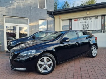 Volvo V40 II Hatchback 1.6 T3 150KM 2013 Volvo V40 1.6 T3 Benzyna 150KM
