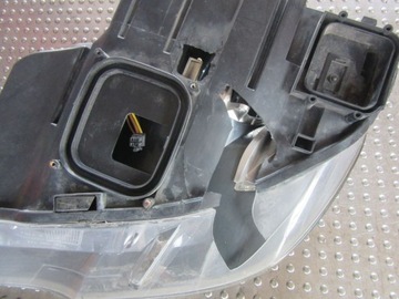 BMW X5 E70 2007 LAMPA PRAWA PRZÓD BI-XENON EUROPA