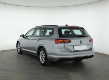 Volkswagen Passat B8 Variant Facelifting 2.0 TDI SCR 150KM 2021 VW Passat 2.0 TDI, Salon Polska, 1. Właściciel, zdjęcie 3