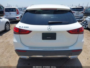 Mercedes GLA II 2021 Mercedes-Benz GLA 2021 Mercedes-Benz GLA GLA 250 SUV 2.0 Benzyna 221KM, zdjęcie 4