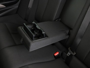 BMW Seria 3 F30-F31-F34 Gran Turismo Facelifting 2.0 318d 150KM 2019 BMW 318 automat full LED navi klima auto el. klapa, zdjęcie 33