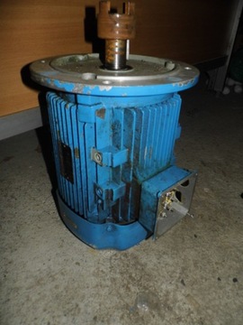 Silnik 5,5 kw 1460 obr kołnierz
