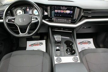 Volkswagen Touareg III SUV 3.0 V6 SCR TDI 231KM 2021 Volkswagen Touareg 3.0 V6 TDI 4Motion DSG Salon, zdjęcie 10