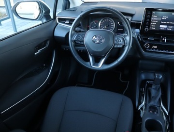 Toyota Corolla XII Sedan 1.8 Hybrid 122KM 2022 Toyota Corolla 1.8 Hybrid, Salon Polska, zdjęcie 6