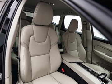 Volvo XC60 II 2021 VOLVO XC60 B4 D AWD Momentum Pro aut Suv 197KM 2021, zdjęcie 8