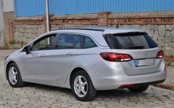 Opel Astra K Sports Tourer 1.6 CDTI 136KM 2019 Opel Astra 1.6 136KM Wyposazony Zadbany Oszczedny 1.6 Diesel 136KM, zdjęcie 6