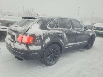 Bentley Bentayga 2017 Bentley Bentayga 2017 6.0 Benzyna 600KM, zdjęcie 3
