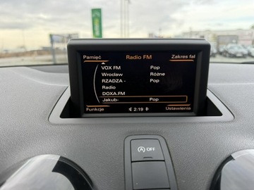 Audi A1 I Hatchback 3d 1.6 TDI 105KM 2011 Audi A1 3-drzwiowe 1.6 TDI 105KM 2011r, S-Line, zdjęcie 17