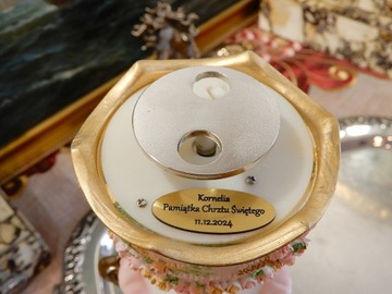 ЧУДЕСНАЯ КАРУСЕЛЬ ЛОШАДКИ МУЗЫКАЛЬНАЯ ШКАТУЛКА ПАСТЬ ДЛЯ РЕБЕНКА КРЕЩЕНИЕ ГРАВИРОВКА ПО ВАРИАНТУ