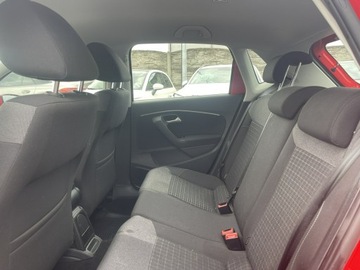 Volkswagen Polo V Hatchback 3d Facelifting 1.0 75KM 2014 Volkswagen Polo Comfortline Klimatyzacja, zdjęcie 9
