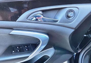 Opel Insignia I Sports Tourer 2.0 CDTI ECOTEC 160KM 2009 Opel Insignia 2,0 CDTI 160 Xenon Navi 2.0 Diesel 160KM, zdjęcie 26