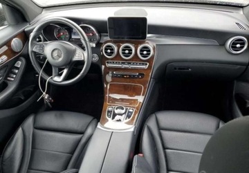 Mercedes GLC 2017 Mercedes-Benz GLC Auta z USA - Zapytaj o wiecej ofert 2.0 Benzyna 245KM, zdjęcie 4